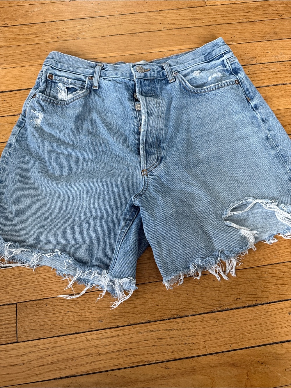Agolde Light Blue Stella Distressed Denim Jean Shorts - Picture 6 of 8
